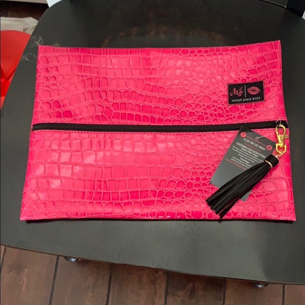 Makeup Junkie Large size cosmetic bag